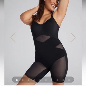 New HONEYLOVE Wire-free SuperPower Runaway Mid Thigh Black Bodysuit Size Medium